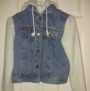 Jean jacket with hood